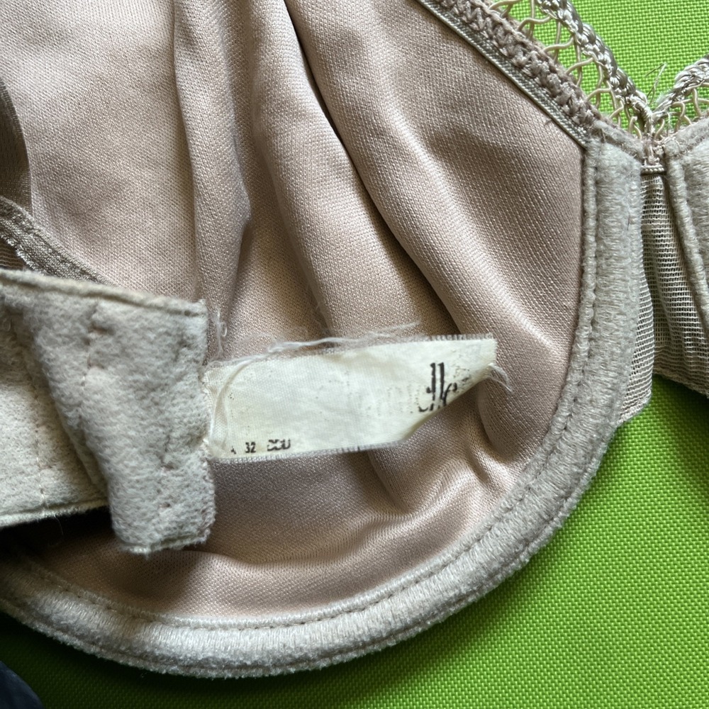 32DDD Chantelle 2596 France Graphie Seamless Underwire Beige‎ Nude Bra - Picture 3 of 3